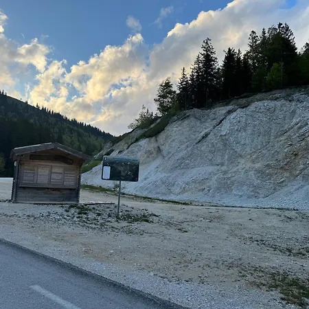 Vakantieboerderij Mountain Lodge Suska Koca Stahovica