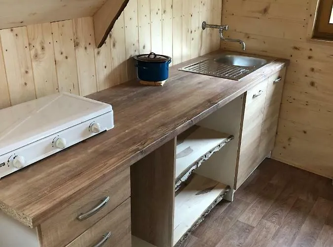 Mountain Suska Koca مزرعة للإقامة Stahovica